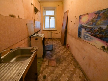 Кухня після ремонту квартири на Подолі за дизайн-проєктом