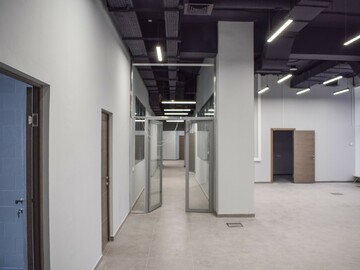 Шпаклівка та фарбування стін в офісному приміщенні Києва