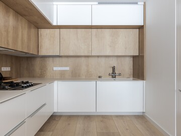 Кухня-вітальня у двокімнатній квартирі 50 м² в ЖК SEVEN — ремонт Київ