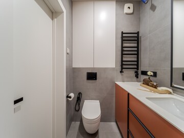 Санвузол та душова у двокімнатній квартирі 50 m² — ремонт ЖК SEVEN Київ